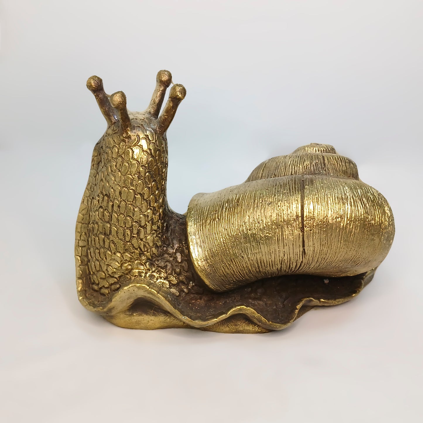 Figură din bronz